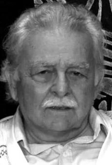 Искандер Хамраев